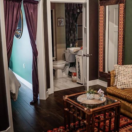 The Atrium - A Boutique Hotel - Suite 17 Perryville Екстериор снимка
